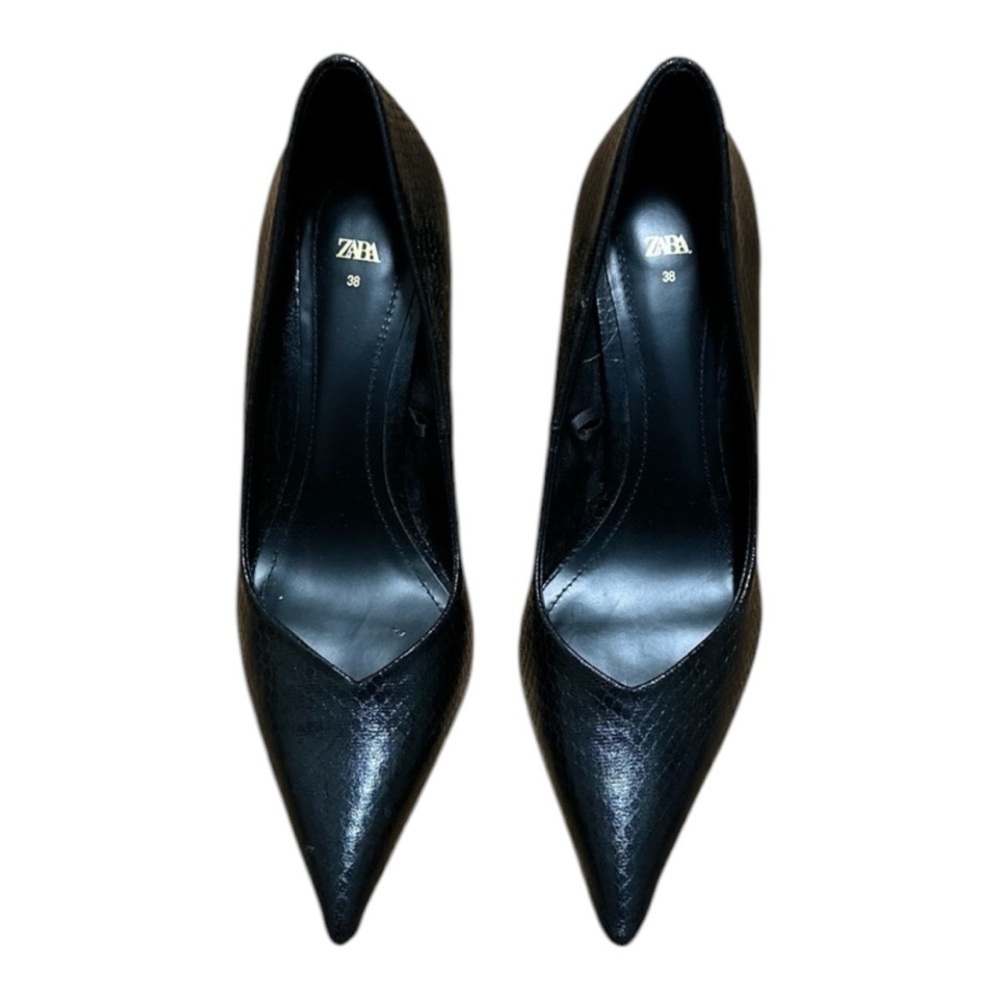 Zara black pointed toe shoes